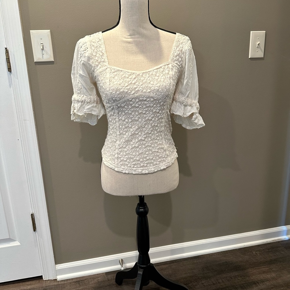 Free People Spring Fling ivory lace top. NWOT. Size S.